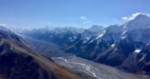 "Trek au coeur des hauts sommets des Tien Shan"
